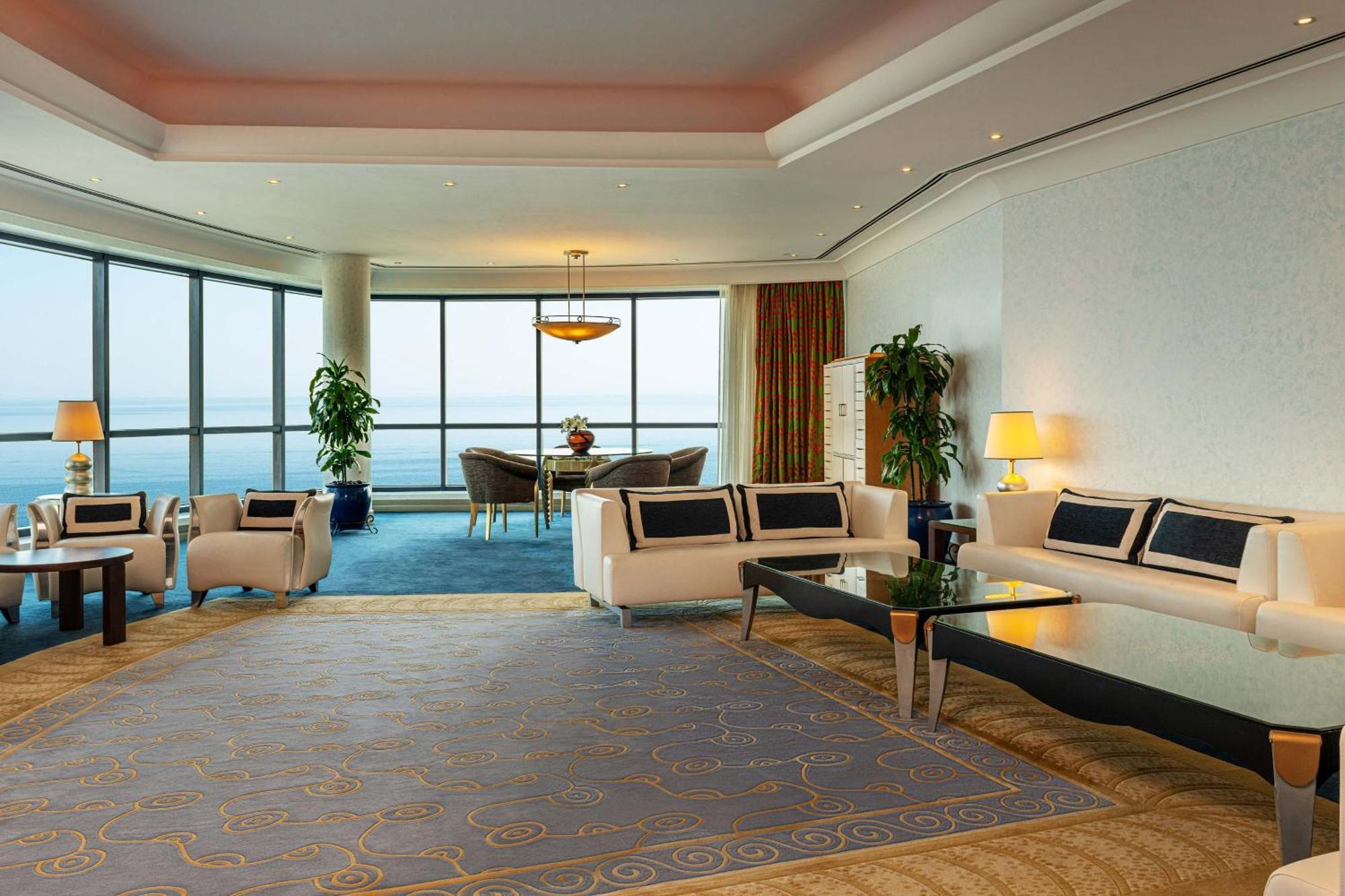 Le Meridien 5*