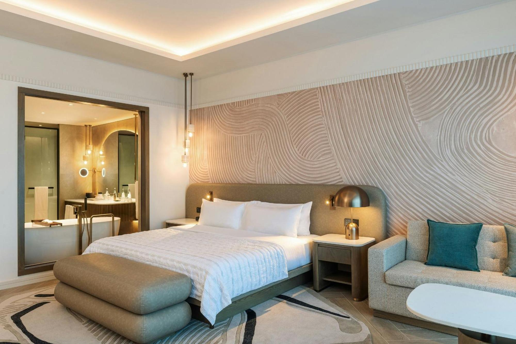 Le Meridien Resort Al Aqah